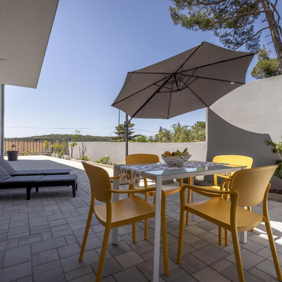 Apartments Losinj Sunset มาลีโลชินจ์ ภายนอก รูปภาพ